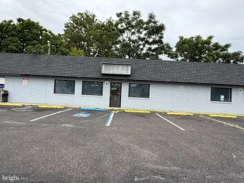 Two-Unit Retail Space