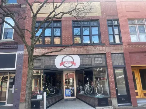 Historical Mixed-Use Building on Market