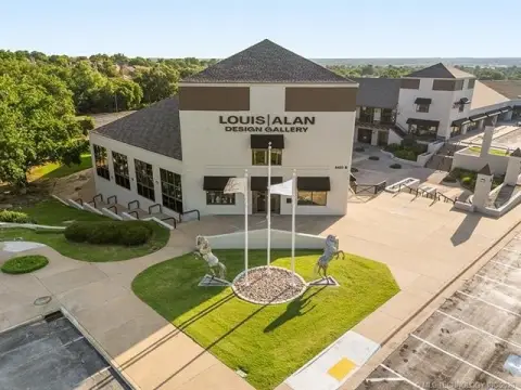 Mixed-Use Commercial Space Available