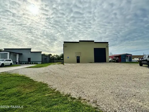 Youngsville Commercial Flex Space Available