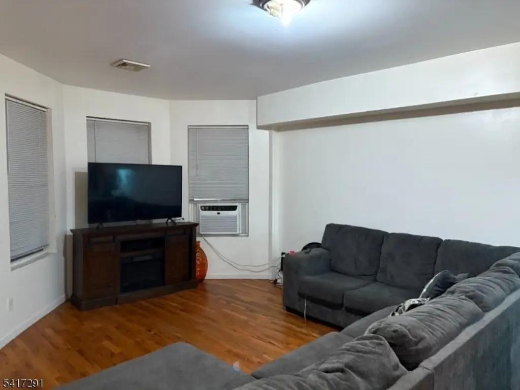 Picture 9