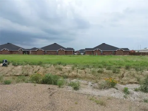 Residential Lot in Victory Estates