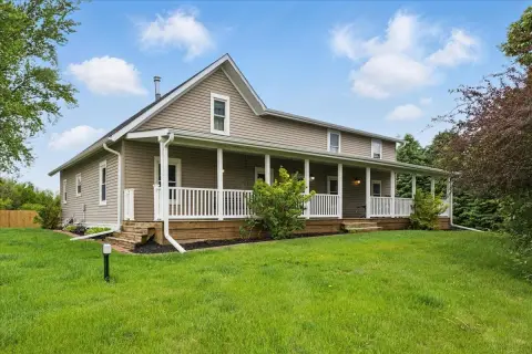 Updated Family Home with Shop