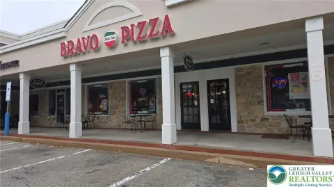 Bravo Pizzeria Restaurant
