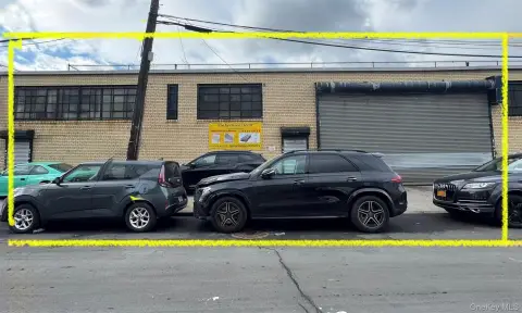 Maspeth Warehouse For Lease