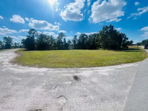 Residential Lot in Lehigh Acres