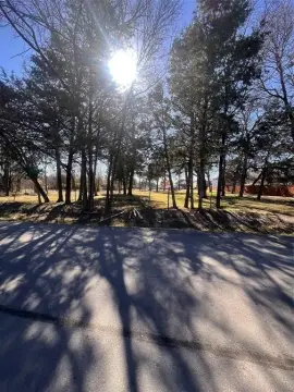 Residential Land in Dallas, TX