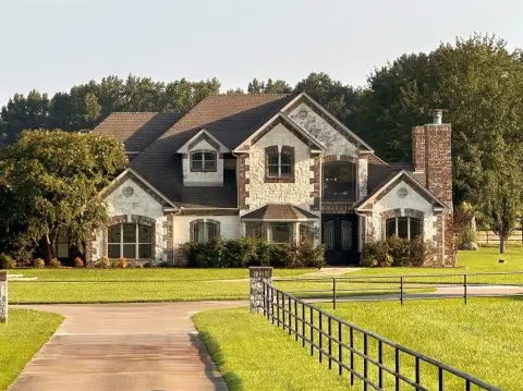 Luxury Home on Private Acres