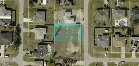 Residential Land in Cape Coral