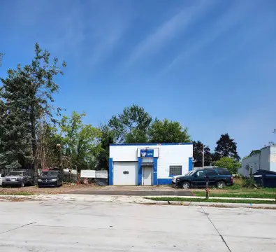 Heavy-Industrial Auto Shop
