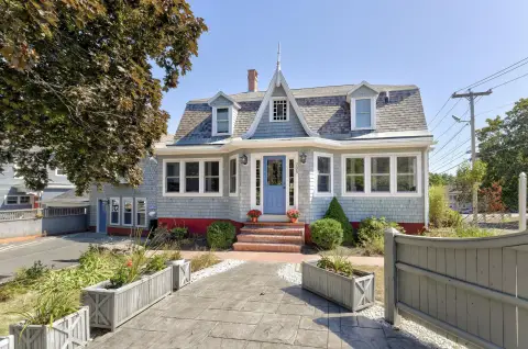 Character-Filled Live-Work Property