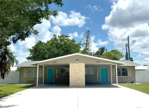 Renovated Duplex Near Bradenton Beaches