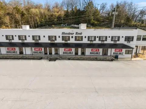 Flexible Unit in Apartment Center