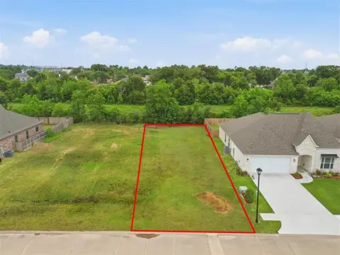 Residential Homesite in Lakewood Pointe