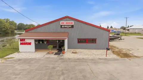 Marine-Service Retail Property