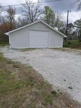 Versatile Commercial Building in Pine Knot