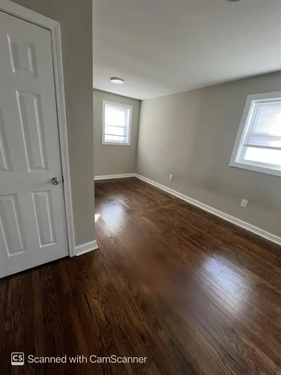 Picture 4