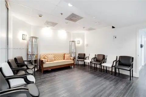 Medical Office Near Palms West