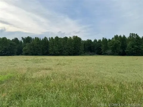Five Acre Lot in Broken Bow