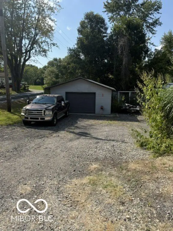 Picture 3