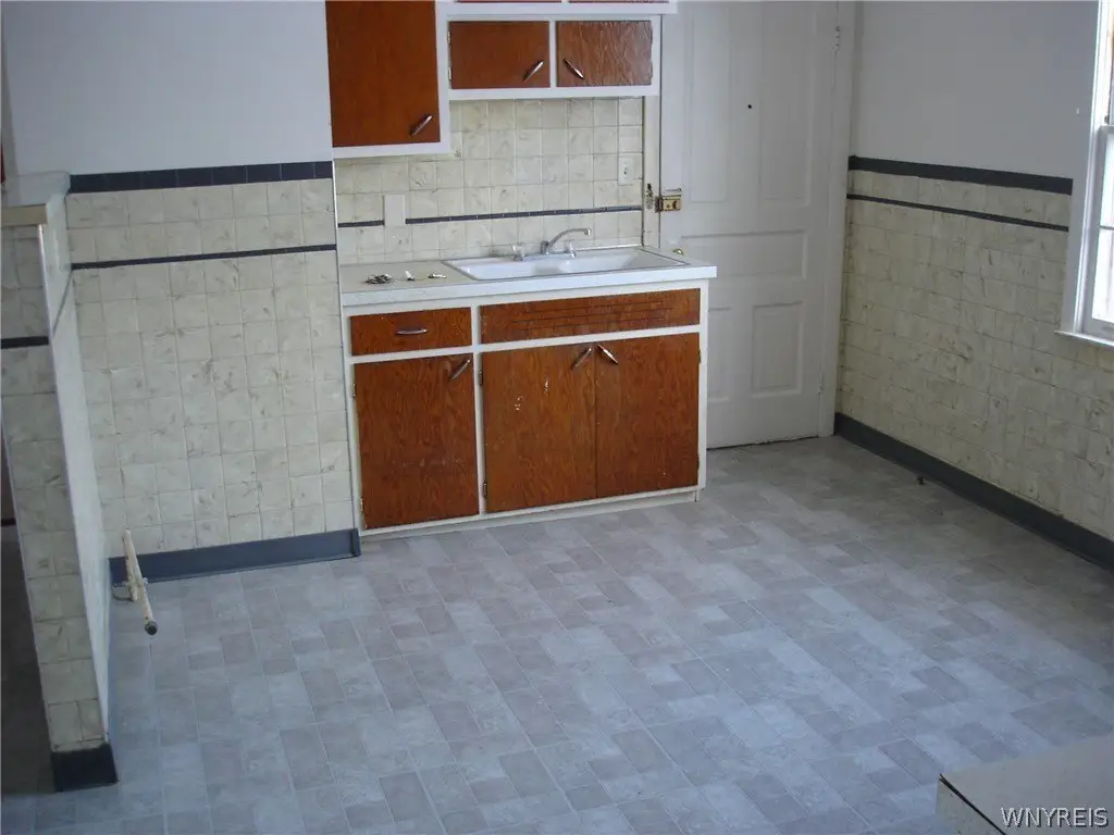 Picture 10