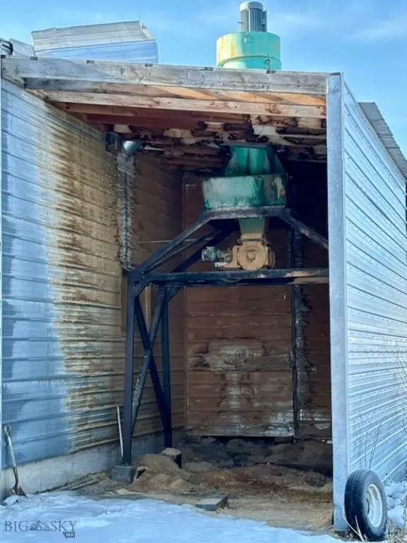 Picture 10