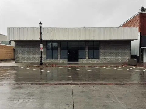 Marengo Retail Storefront on Square