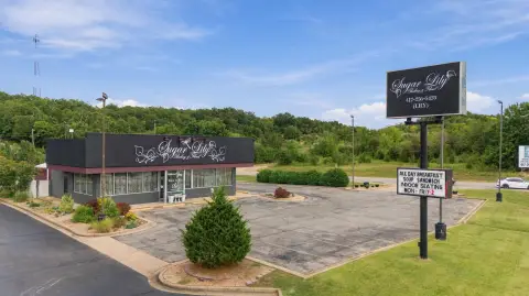 Highway-Front Restaurant Property