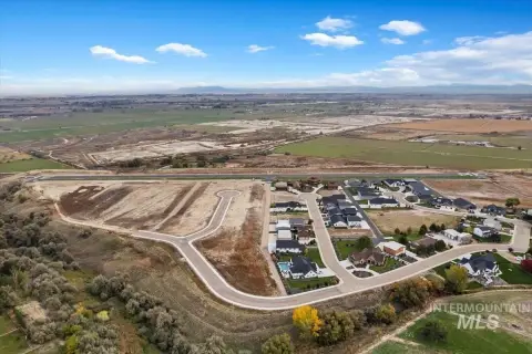 Residential Aviation Land in Greenleaf, ID