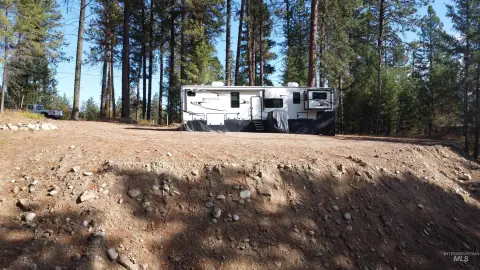 Terrace Lakes View Lot