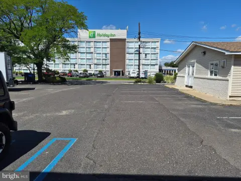 Mixed-Use Property with Retail and Offices