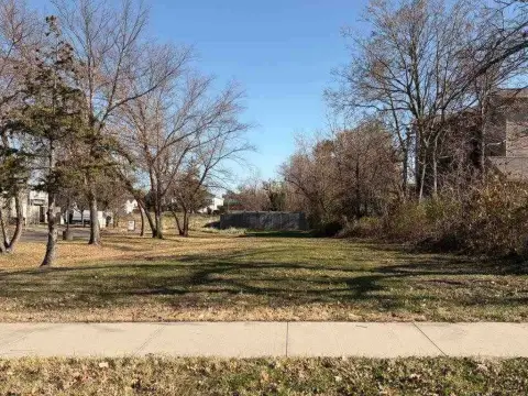 Residential Lot in Cedar Rapids
