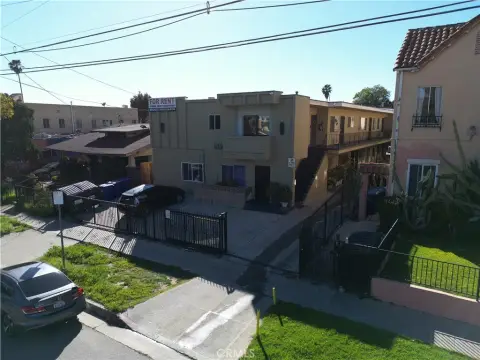 East Hollywood Multifamily Investment Opportunity