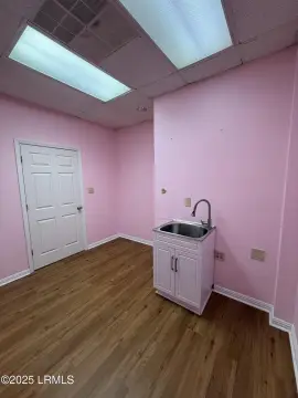 Commercial Space on Lady's Island