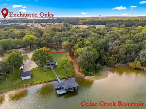 Waterfront Lot in Enchanted Oaks