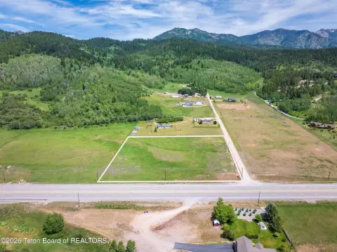 Recreational & Hobby Farm Acreage