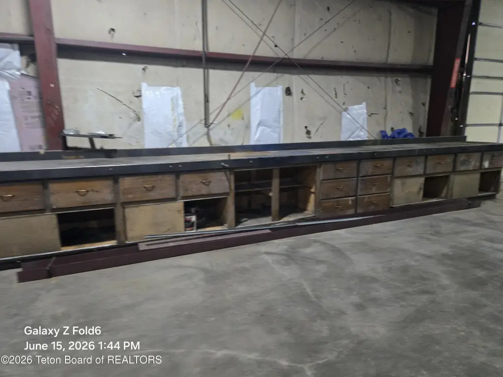Picture 10
