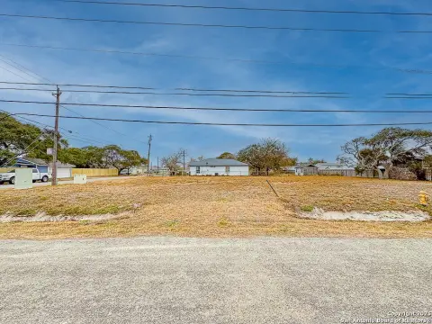 Corner Lot in Flour Bluff