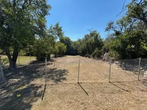 Residential Land in Fort Worth
