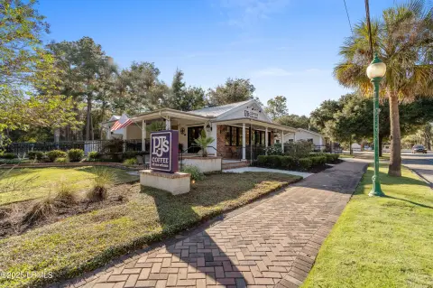 Turn-Key Commercial Property in Ridgeland