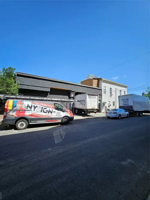 College Point Multi-Unit Warehouse