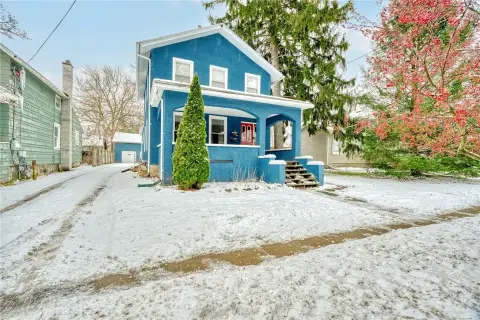 Well-Maintained Multifamily Near Downtown