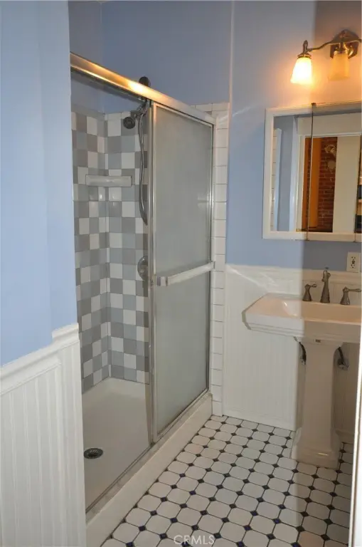 Picture 12