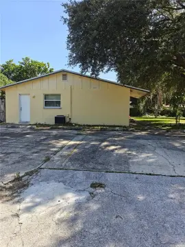 Duplex with 2025 Roof