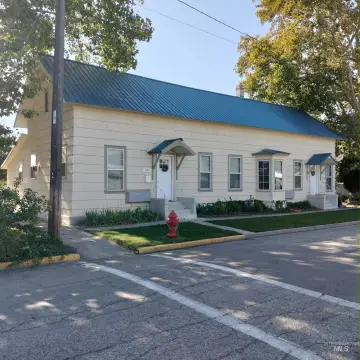 Restored Duplex in Downtown Emmett
