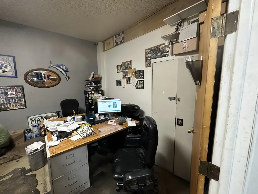 Picture 37