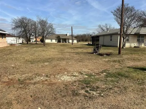 McGregor, TX Vacant Lot