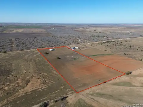 Floresville Land For Sale