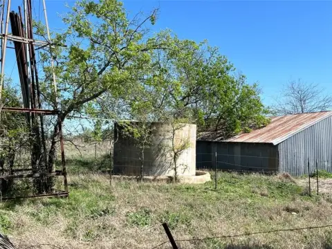 10 Acre Ranch with Views