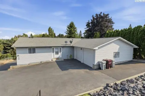 Duplex With Attached Garage